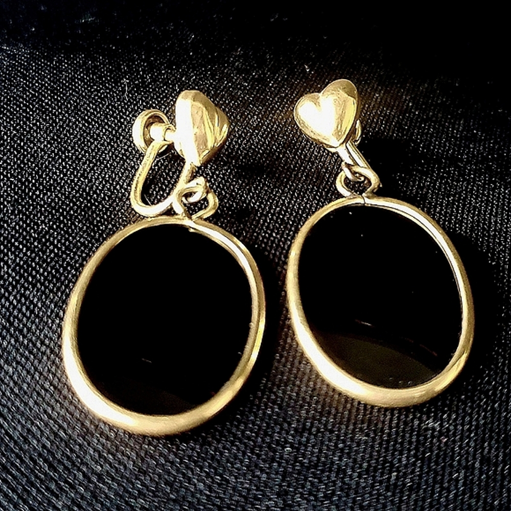 Vintage Amco 12 kt gold filled black onyx oval earrings